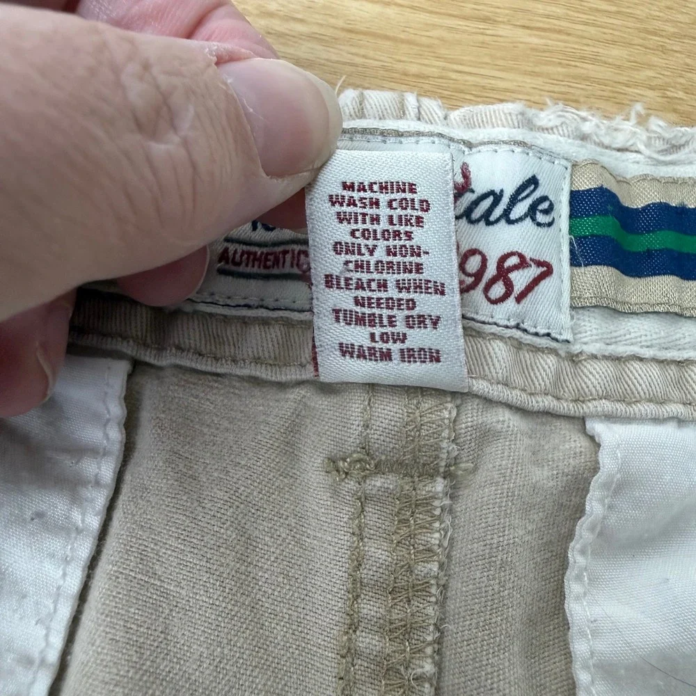Vintage Y2K Mens Baggy Chino Shorts 34 Distressed Gorpcore Skater Grunge Utility
